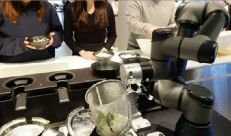 Smart Noodle Robot