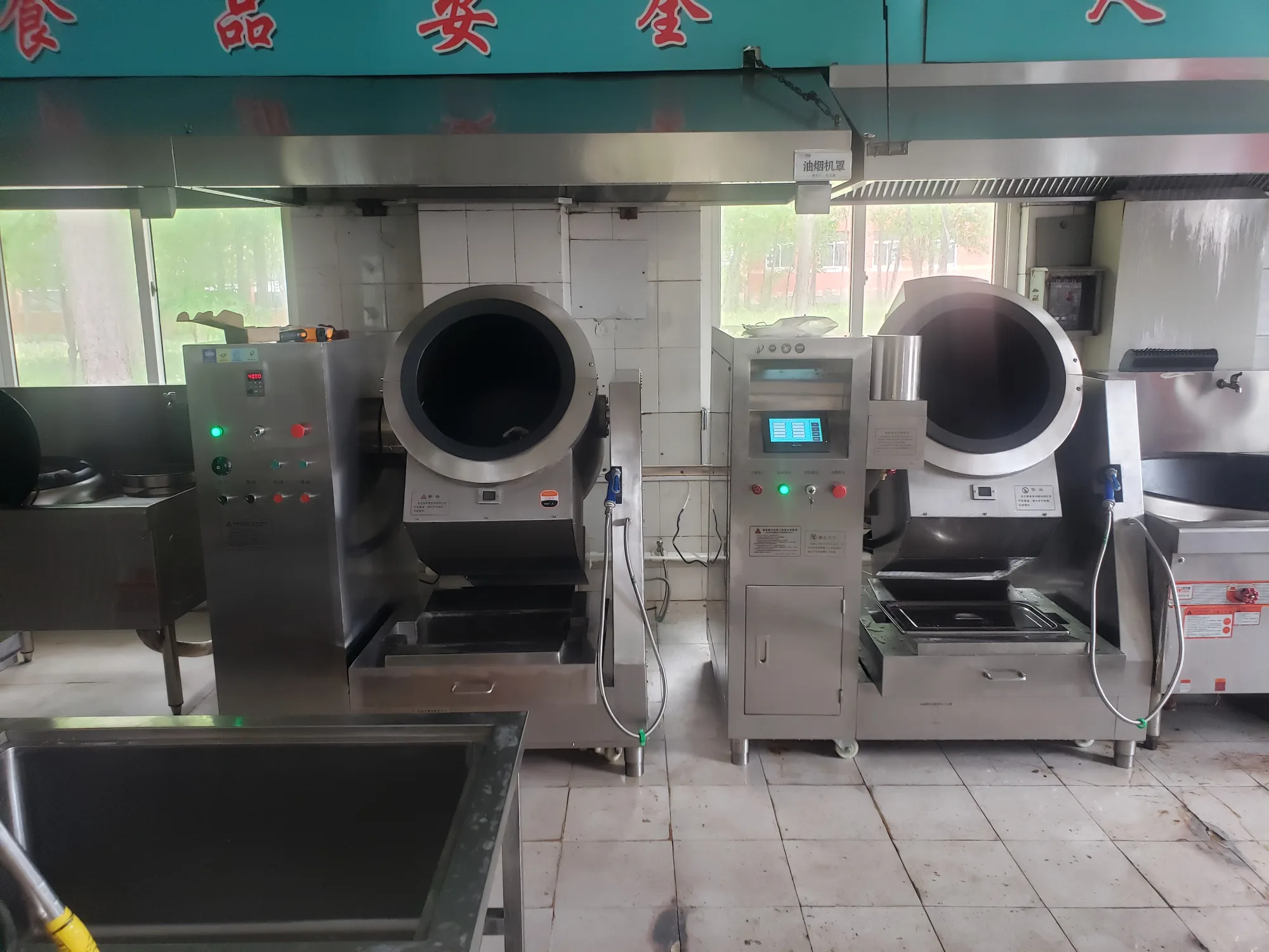 X2 Dual-Wok Smart Cooking Robot